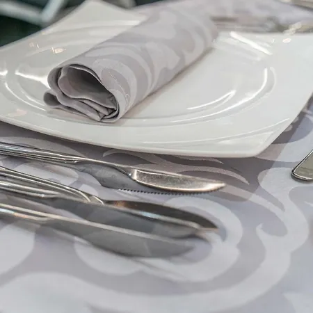 Hotel Bs Capitulaciones 4*