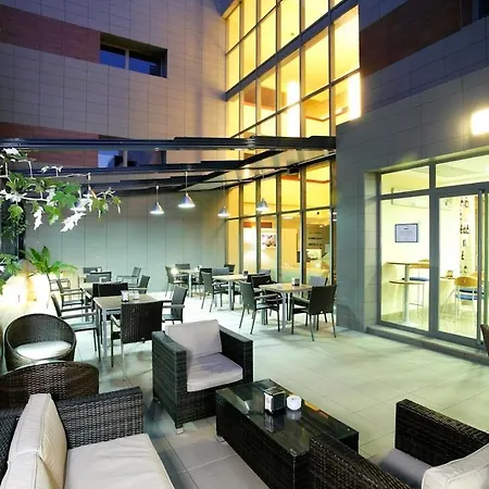 Hotel Bs Capitulaciones Santafé