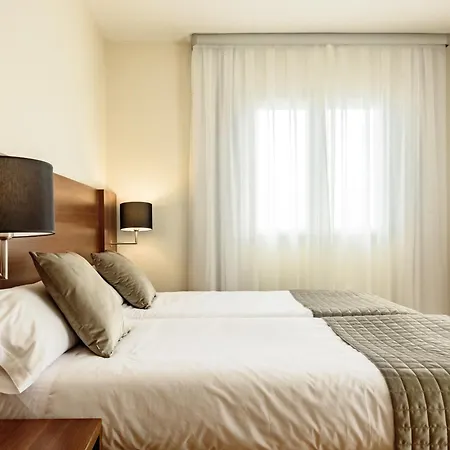 Hotel Bs Capitulaciones Santafé