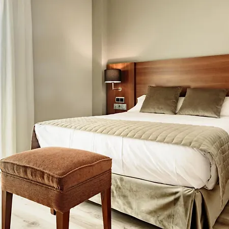 Hotel Bs Capitulaciones 4*